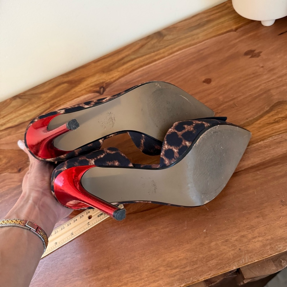 Betsey Johnson Leopard Print Pumps with Red Stiletto Heel - Picture 5 of 8